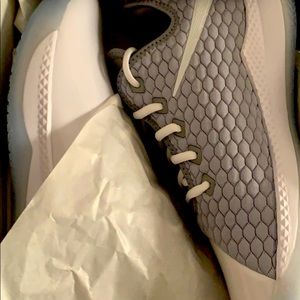 Nike Air Lebron Witness 3